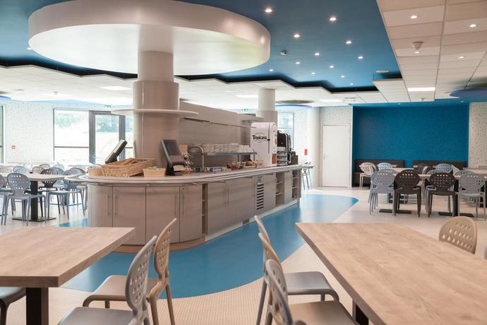 Imagen general del Hotel Kyriad Poitiers Jules Verne Site Du Futuroscope. Foto 2