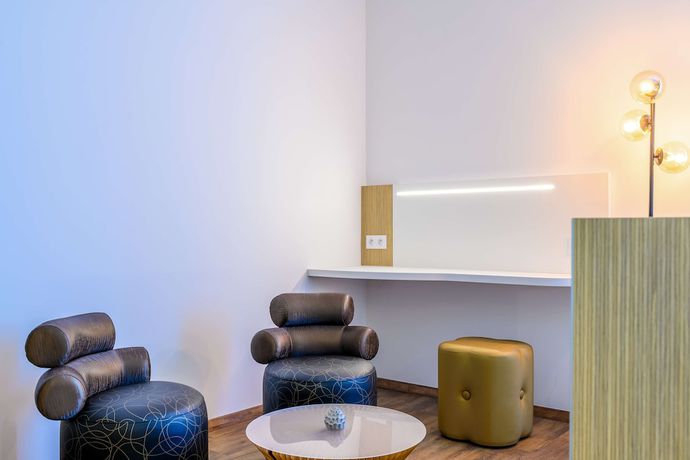 Imagen de la habitación del Hotel Kyriad Prestige Amiens Poulainville and SPA. Foto 12