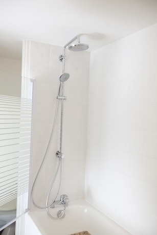 Imagen de la habitación del Hotel Kyriad Prestige Beaune - Le Panorama. Foto 10