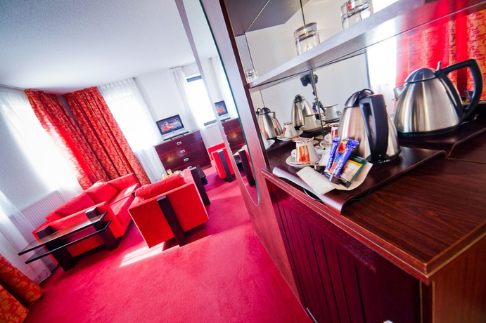 Imagen de la habitación del Hotel Kyriad Prestige Clermont-ferrand. Foto 4