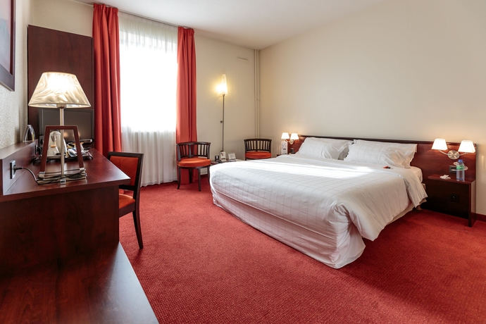 Imagen de la habitación del Hotel Kyriad Prestige Clermont-ferrand. Foto 7