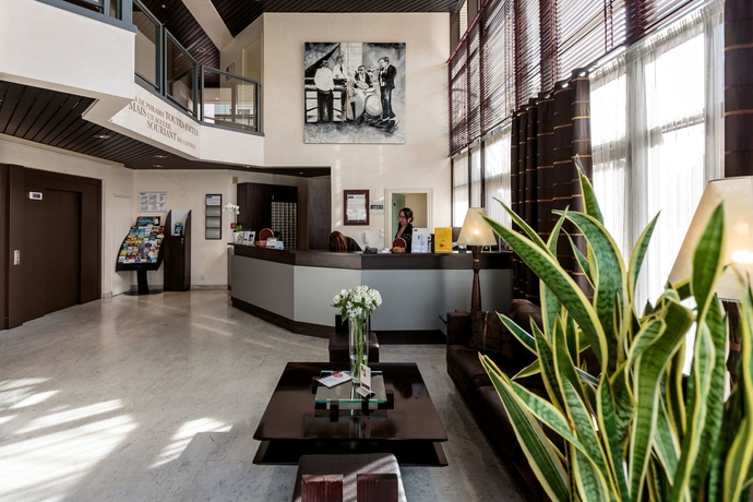 Imagen de los interiores del Hotel Kyriad Prestige Clermont-ferrand. Foto 13