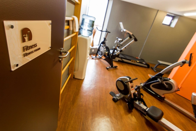 Imagen de los interiores del Hotel Kyriad Prestige Clermont-ferrand. Foto 16