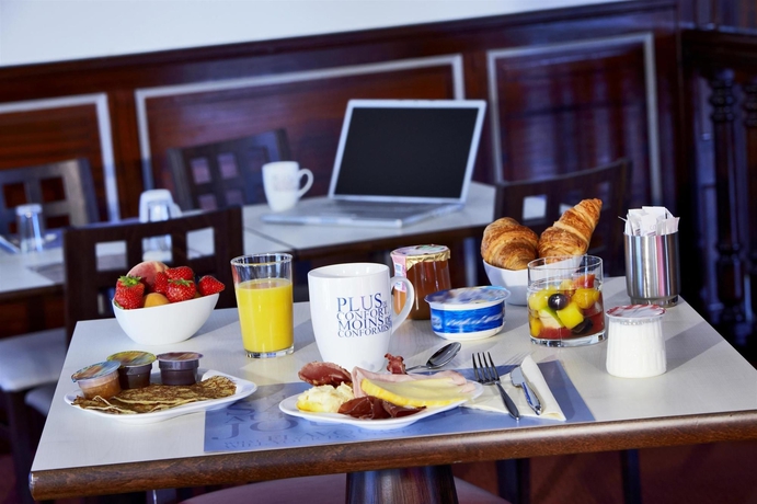 Imagen del bar/restaurante del Hotel Kyriad Prestige Compiègne. Foto 6