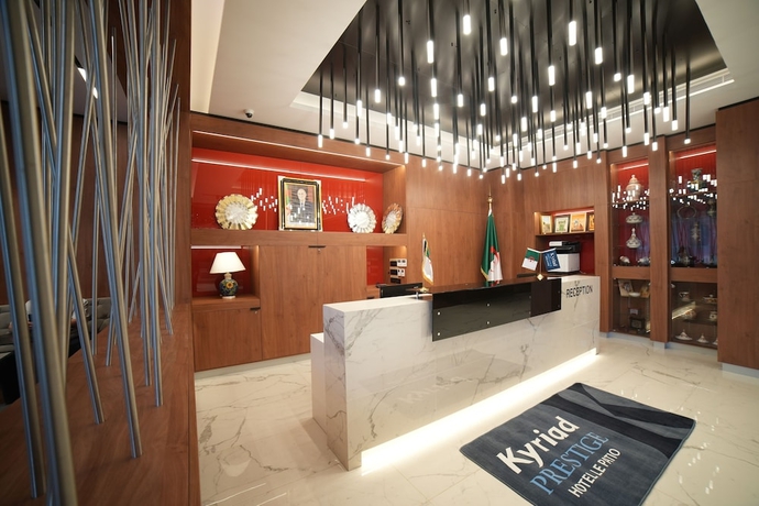 Imagen de los interiores del Hotel Kyriad Prestige Le Patio. Foto 15