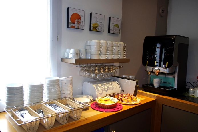 Imagen del bar/restaurante del Hotel Kyriad Quimper Sud. Foto 8