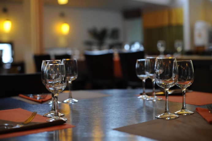 Imagen del bar/restaurante del Hotel Kyriad Reims Est Parc Des Expositions. Foto 4