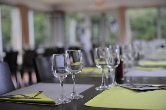 Imagen del bar/restaurante del Hotel Kyriad Reims Est Parc Des Expositions. Foto 6