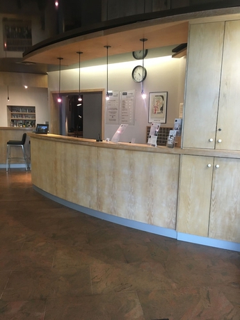 Imagen de los interiores del Hotel Kyriad Rodez. Foto 16