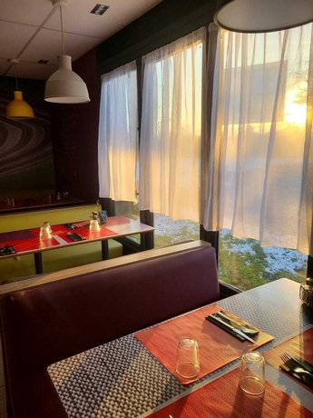 Imagen del bar/restaurante del Hotel Kyriad Rouen Sud - Oissel. Foto 2