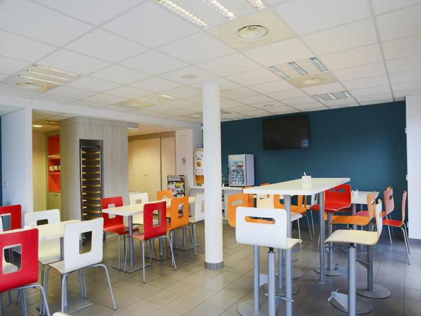 Imagen general del Hotel Kyriad Rouen Sud - Val De Reuil. Foto 4