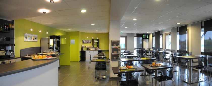 Imagen del bar/restaurante del Hotel Kyriad Saint Brieuc - Tregueux. Foto 3