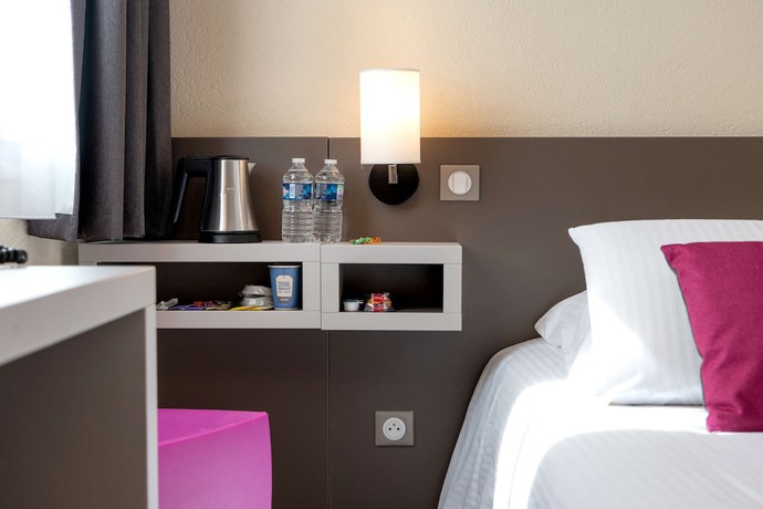 Imagen de la habitación del Hotel Kyriad Saint Etienne Centre. Foto 4