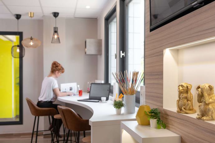 Imagen de los interiores del Hotel Kyriad Saint Etienne Centre. Foto 20