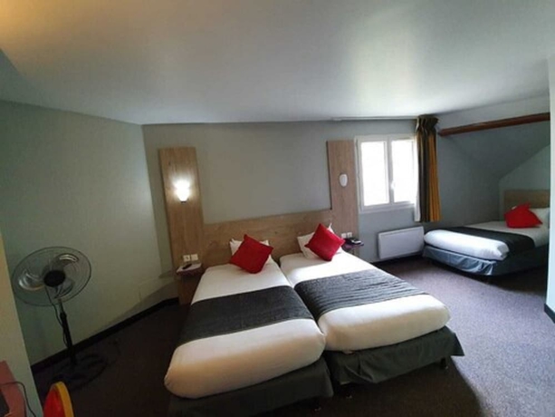 Imagen de la habitación del Hotel Kyriad Saint Fargeau Ponthierry Apollonia. Foto 14