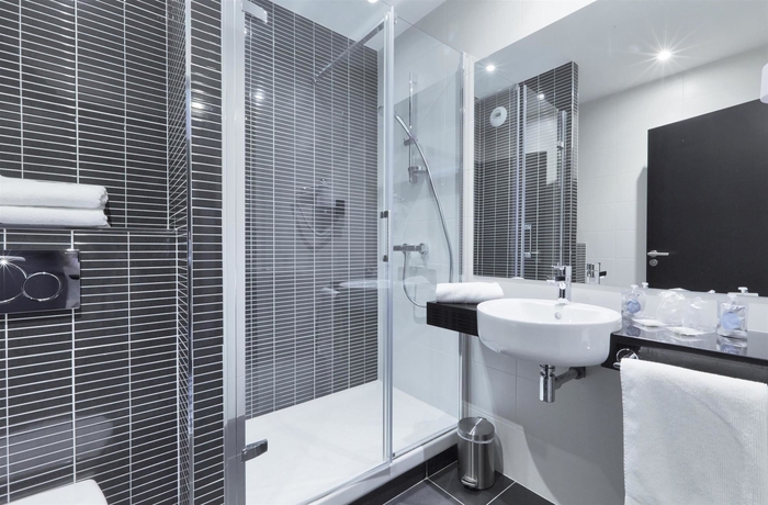 Imagen de la habitación del Hotel Kyriad Saint Quentin En Yvelines - Montigny. Foto 8