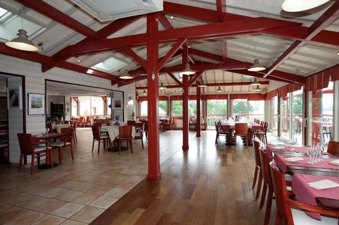 Imagen del bar/restaurante del Hotel Kyriad Saint-malo Ouest-dinard. Foto 3