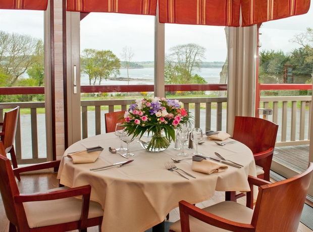 Imagen del bar/restaurante del Hotel Kyriad Saint-malo Ouest-dinard. Foto 6