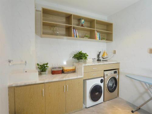 Imagen general del Hotel Kyriad Shenzhen Pingdi Low Carbon City. Foto 5
