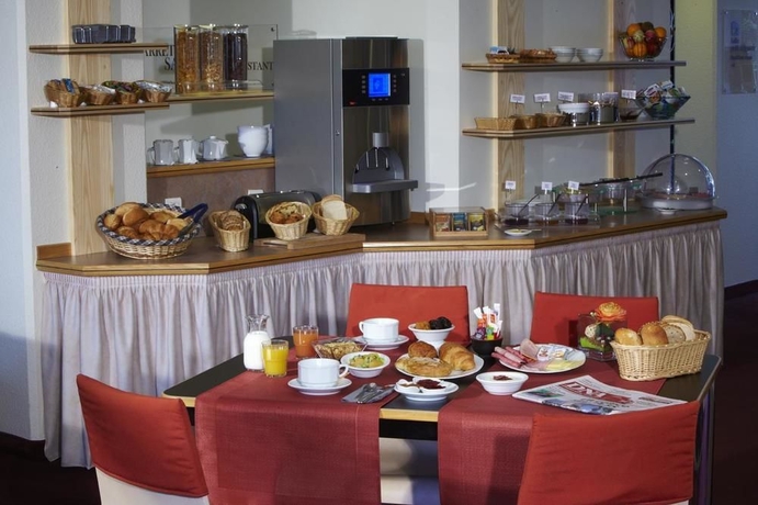 Imagen del bar/restaurante del Hotel Kyriad Strasbourg. Foto 6