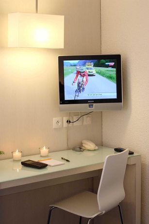 Imagen de la habitación del Hotel Kyriad Toulouse Blagnac Aéroport. Foto 5