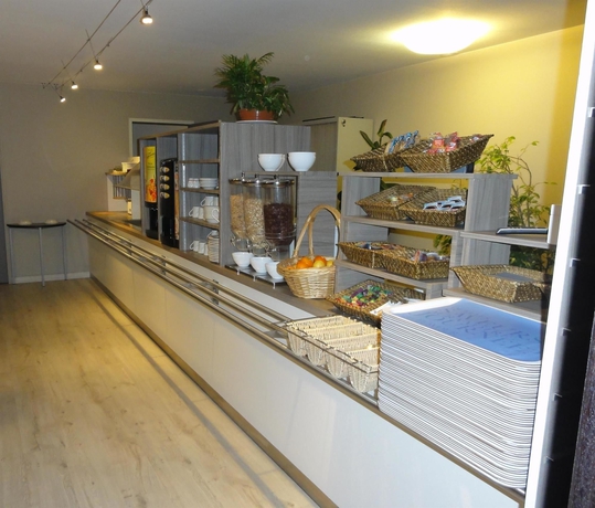 Imagen del bar/restaurante del Hotel Kyriad Toulouse Sud - Roques. Foto 2