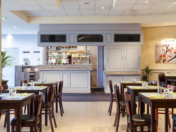 Imagen del bar/restaurante del Hotel Kyriad Tours - Saint Pierre Des Corps Gare. Foto 5