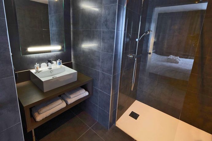 Imagen de la habitación del Hotel Kyriad Troyes Centre. Foto 12