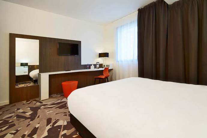 Imagen de la habitación del Hotel Kyriad Troyes Centre. Foto 16
