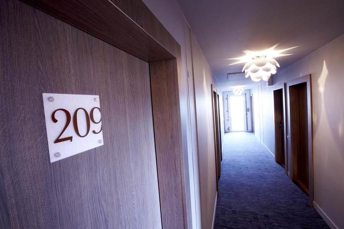 Imagen de los interiores del Hotel Kyriad Valence Nord. Foto 13