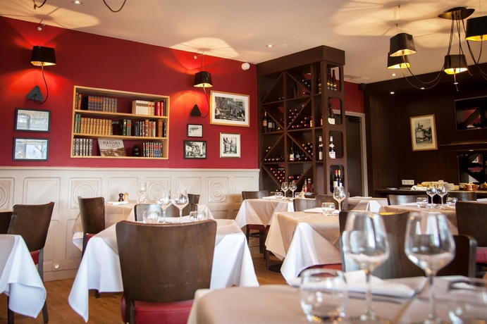 Imagen del bar/restaurante del Hotel Kyriad Vannes Centre-ville. Foto 7