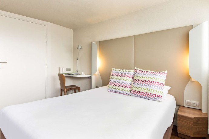 Imagen de la habitación del Hotel Kyriad Villeneuve Saint Georges. Foto 13