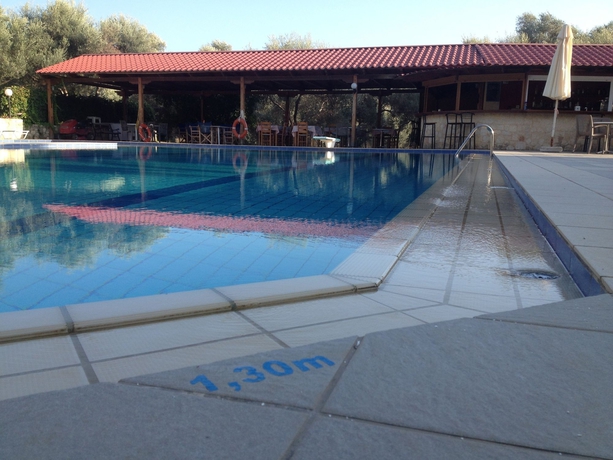 Imagen de los exteriores del Hotel Kyriaki. Foto 6