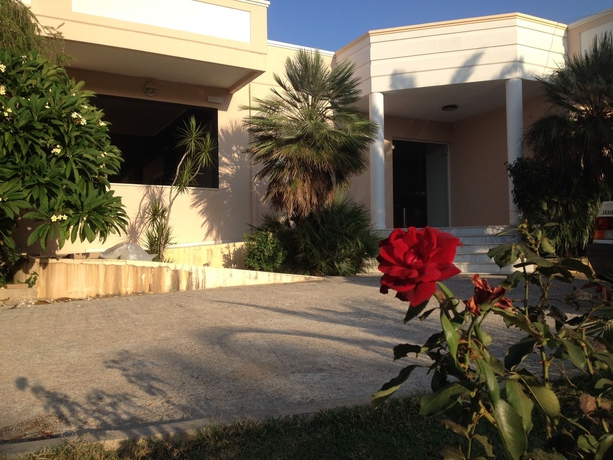 Imagen de los exteriores del Hotel Kyriaki. Foto 7