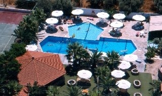 Imagen de la piscina del Hotel Kyriakos Klonos. Foto 14