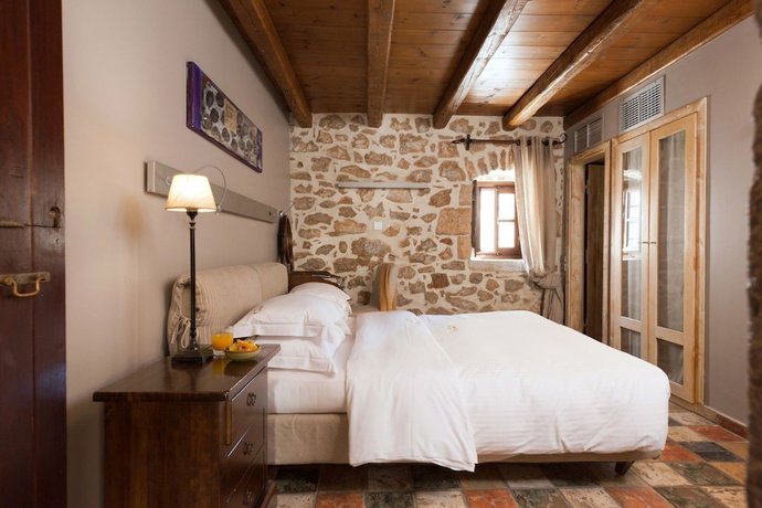 Imagen de la habitación del Hotel Kyrimai. Foto 13