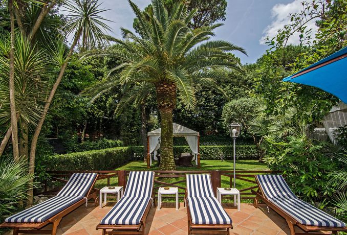 Imagen de la piscina del Hotel Kyrton. Foto 9