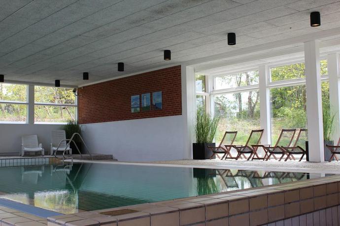 Imagen de la piscina del Hotel Kysthusene. Foto 8