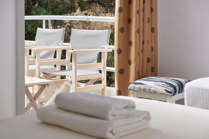 Imagen de la habitación del Hotel Kythnos Bay. Foto 2