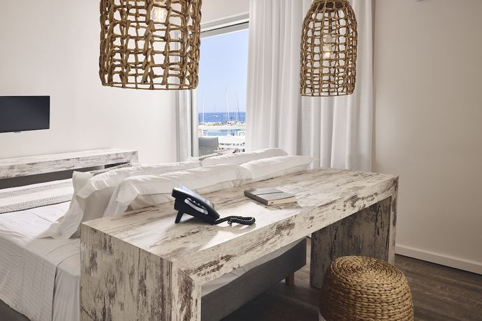 Imagen de la habitación del Hotel Kythnos Bay. Foto 4