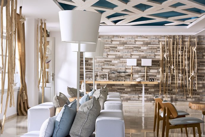 Imagen de los interiores del Hotel Kythnos Bay. Foto 17