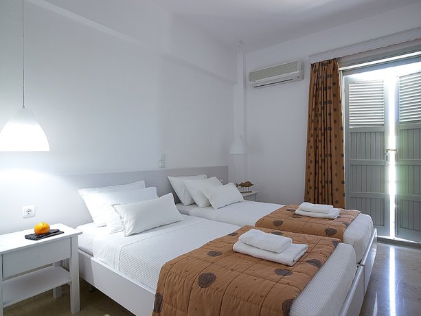 Imagen de la habitación del Hotel Kythnos Bay. Foto 9