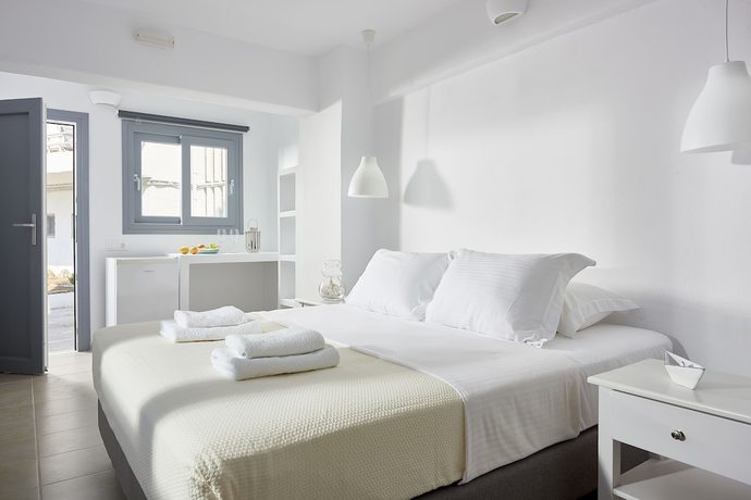 Imagen de la habitación del Hotel Kythnos Bay. Foto 15