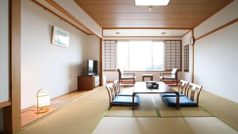 Imagen de la habitación del Hotel Kyukamura Fuji. Foto 10