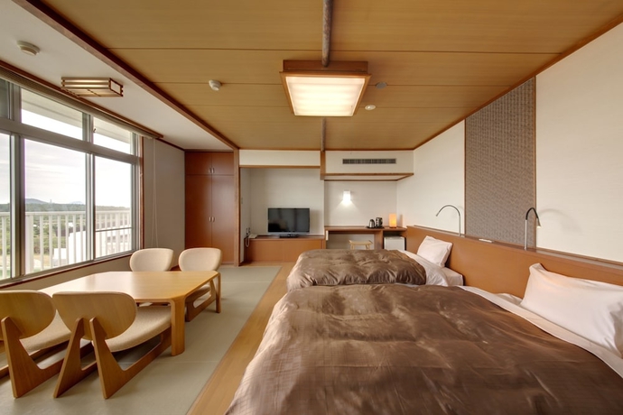 Imagen de la habitación del Hotel Kyukamura Irago. Foto 8