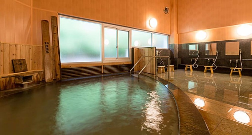 Imagen de la piscina del Hotel Kyukamura Iwate-Amiharionsen. Foto 17