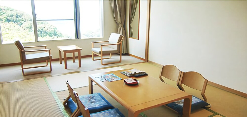 Imagen de la habitación del Hotel Kyukamura Minami-Awaji. Foto 8