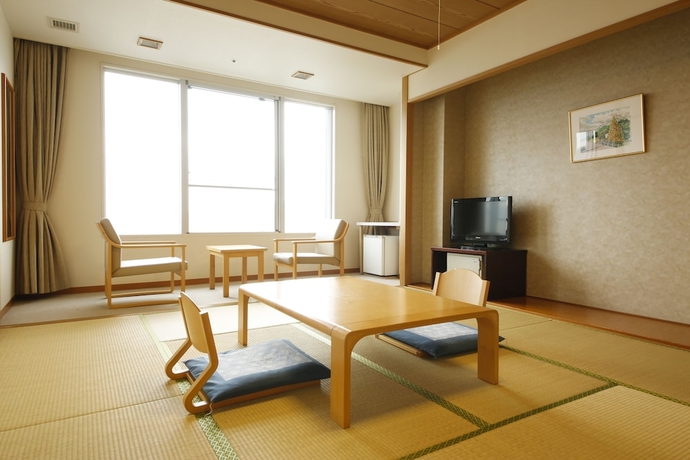 Imagen de la habitación del Hotel Kyukamura Minami-Awaji. Foto 9