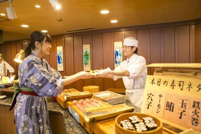 Imagen del bar/restaurante del Hotel Kyukamura Minami-Izu. Foto 5