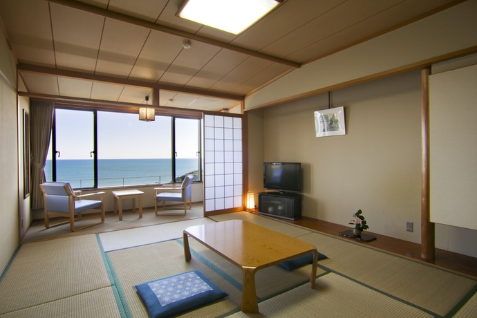 Imagen de la habitación del Hotel Kyukamura Nanki-Katsuura. Foto 13